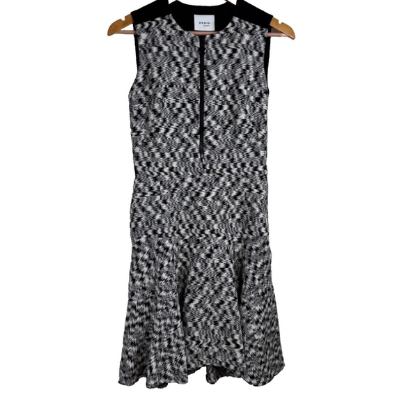 AKRIS PUNTO Fit & Flare Zip Front Sleeveless Dress Size 4 MSRP $995 Mobwife Chic - Picture 1 of 12